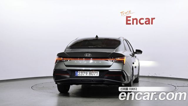 Hyundai AVANTE 2025 — photo 4