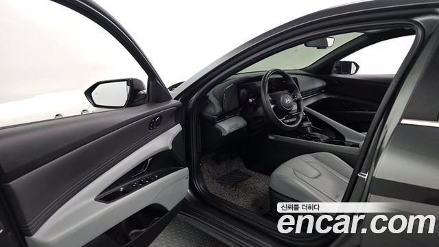 Hyundai AVANTE 2025 — photo 10
