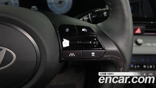 Hyundai AVANTE 2025 — photo 17