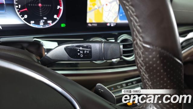 Mercedes-Benz E-Class 2018 — photo 12