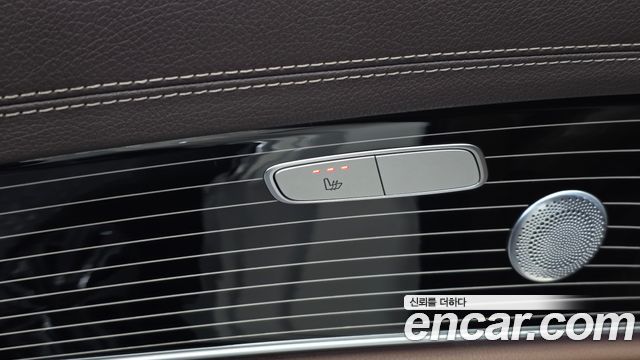 Mercedes-Benz E-Class 2018 — photo 30