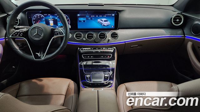 Mercedes-Benz E-Class 2022 — photo 7