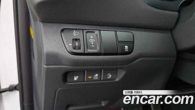 Hyundai Ioniq 2017 — photo 20