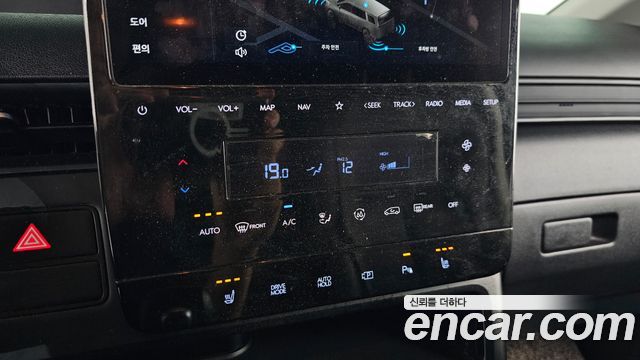 Hyundai Staria 2025 — photo 34