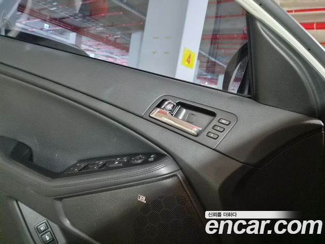 Kia K5 2012 — photo 7