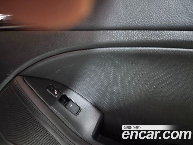 Kia K5 2012 — photo 8
