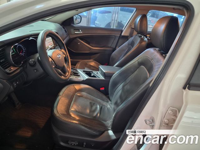 Kia K5 2012 — photo 11