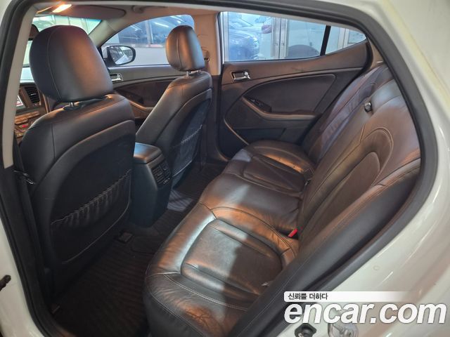 Kia K5 2012 — photo 12