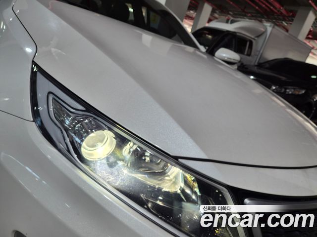 Kia K5 2012 — photo 13