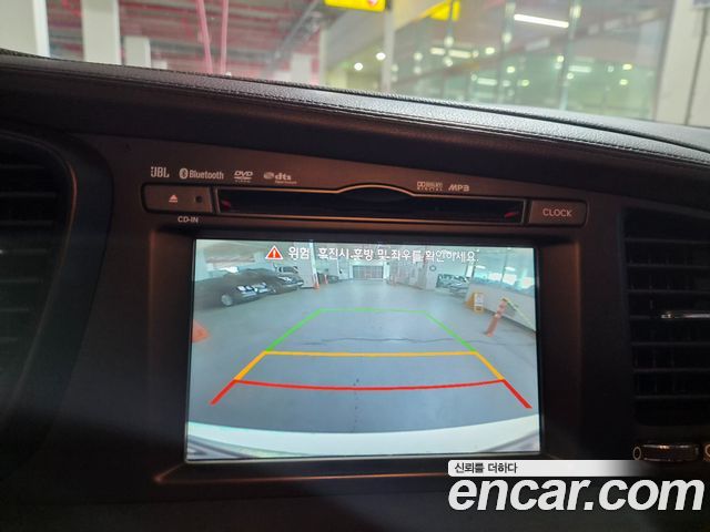 Kia K5 2012 — photo 16
