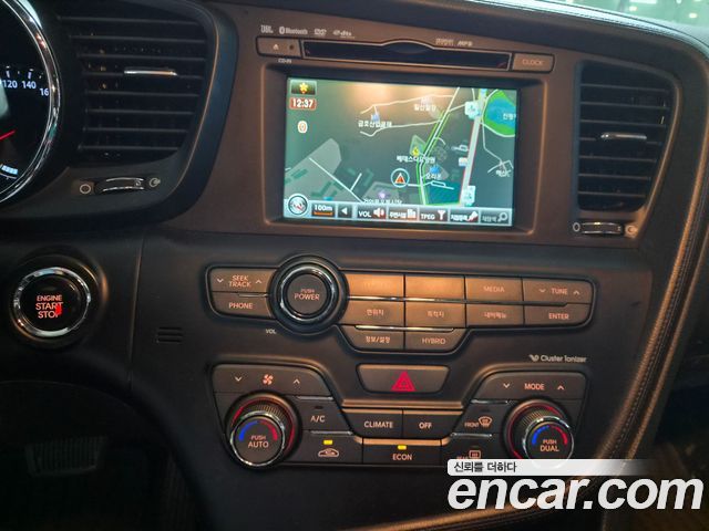 Kia K5 2012 — photo 19