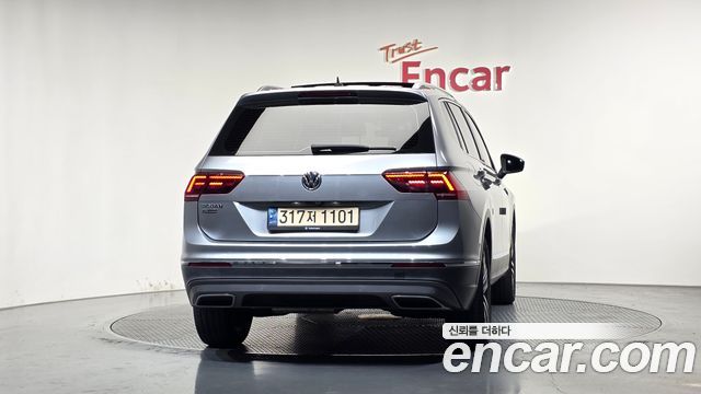 Volkswagen Tiguan 2020 — photo 4