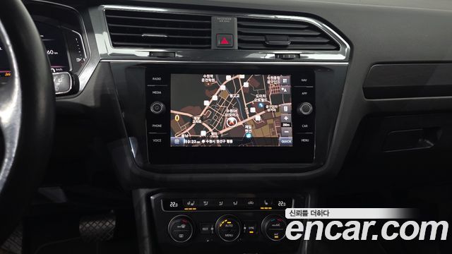 Volkswagen Tiguan 2020 — photo 18