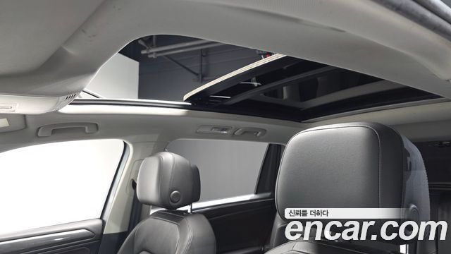 Volkswagen Tiguan 2020 — photo 23