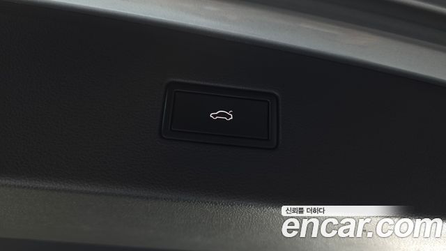 Volkswagen Tiguan 2020 — photo 24