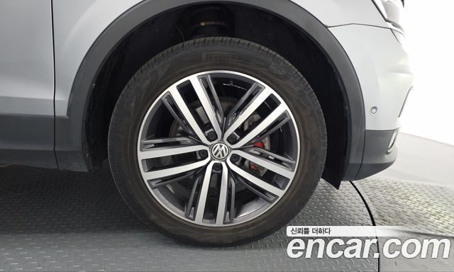Volkswagen Tiguan 2020 — photo 7