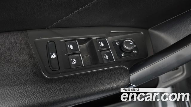 Volkswagen Tiguan 2020 — photo 29