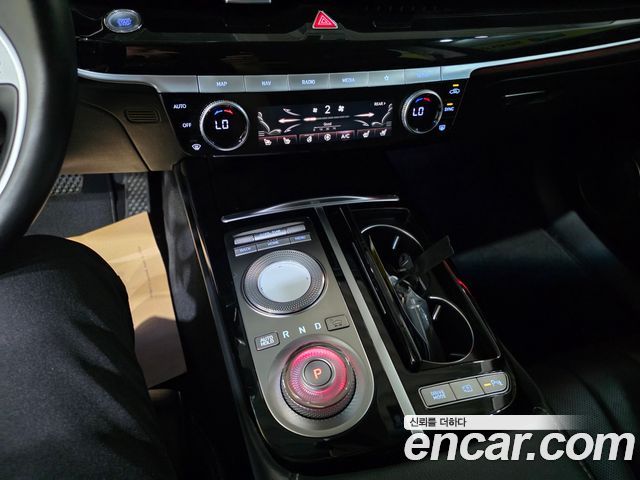 Genesis G80 2021 — photo 9