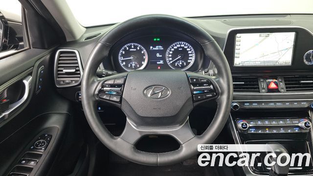 Hyundai Grandeur 2017 — photo 15