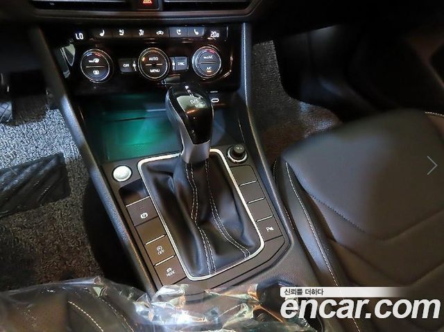 Volkswagen Jetta 2024 — photo 12
