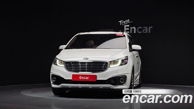 Kia Canival 2017 — photo 3
