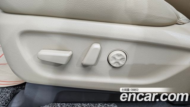 Kia Canival 2017 — photo 24