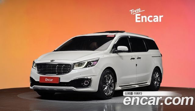Kia Canival 2017 — photo 1
