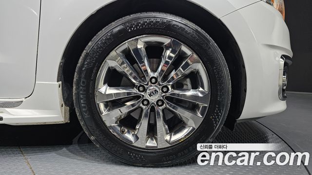 Kia Canival 2017 — photo 7