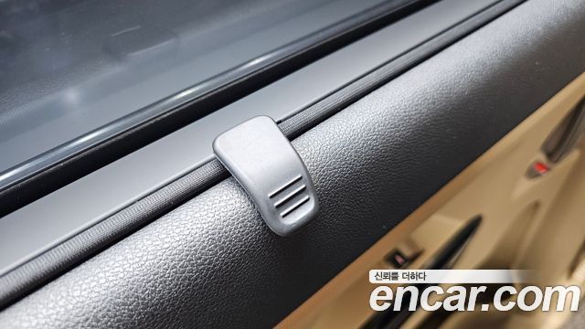 Kia Canival 2017 — photo 33