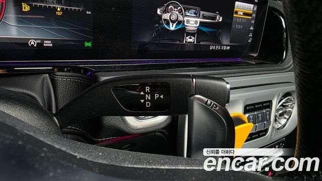 Mercedes-Benz G-Class 2020 — photo 9