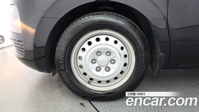 Hyundai Staria 2022 — photo 5