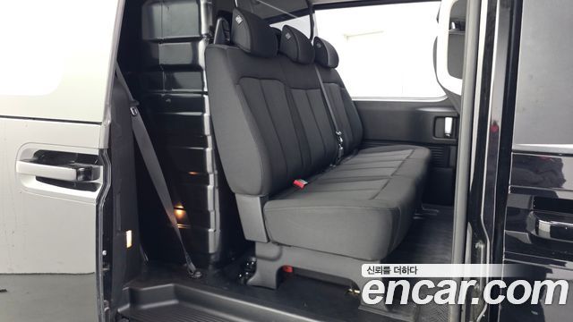 Hyundai Staria 2022 — photo 18