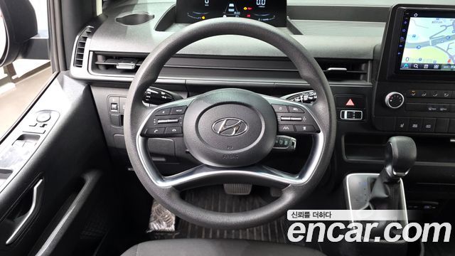 Hyundai Staria 2022 — photo 19
