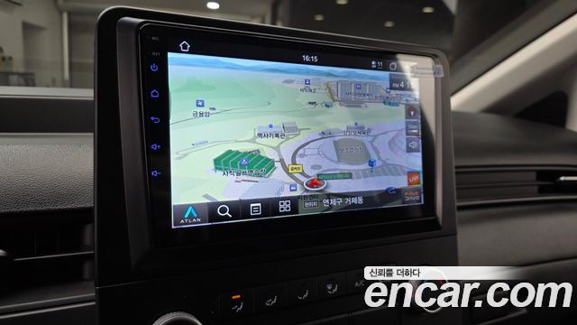 Hyundai Staria 2022 — photo 20