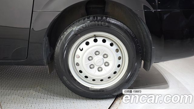 Hyundai Staria 2022 — photo 7