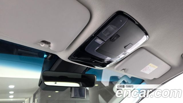 Hyundai Staria 2022 — photo 28