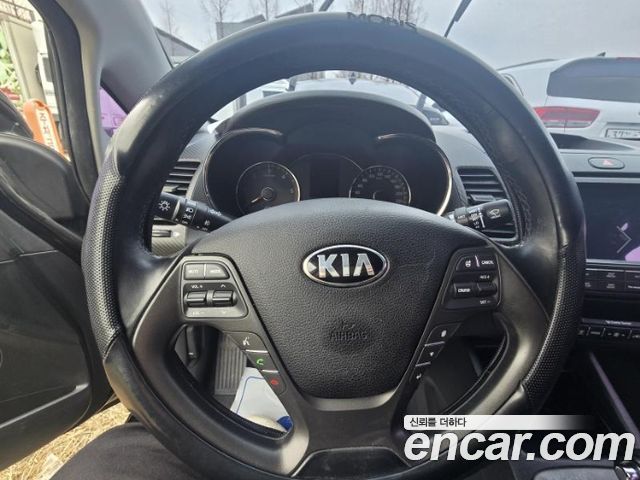 Kia K3 2014 — photo 5