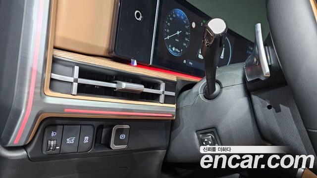 Hyundai Santafe 2024 — photo 30