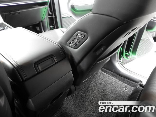 Hyundai Santafe 2025 — photo 12