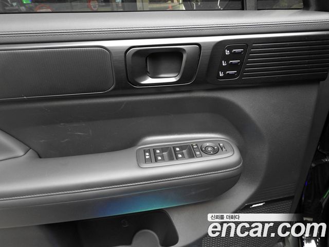 Hyundai Santafe 2025 — photo 14