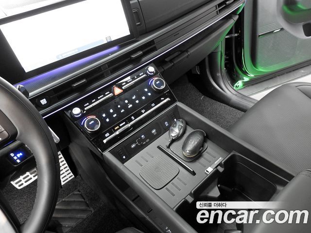 Hyundai Santafe 2025 — photo 18