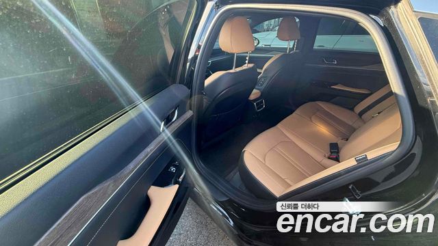 Kia K5 2022 — photo 8