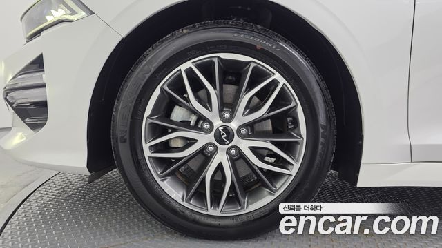Kia K5 2023 — photo 5