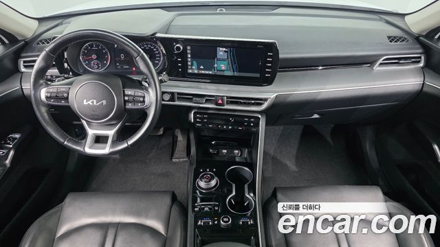 Kia K5 2023 — photo 10