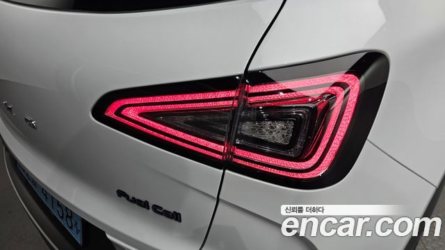 Hyundai Nexo 2023 — photo 9