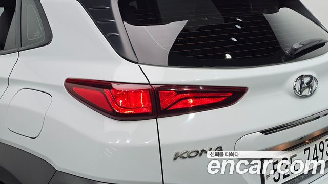 Hyundai Kona 2018 — photo 9