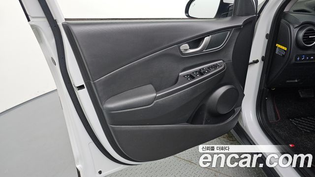 Hyundai Kona 2018 — photo 14