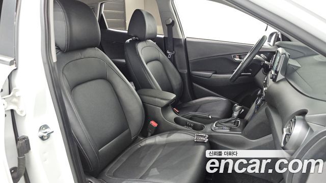 Hyundai Kona 2018 — photo 16