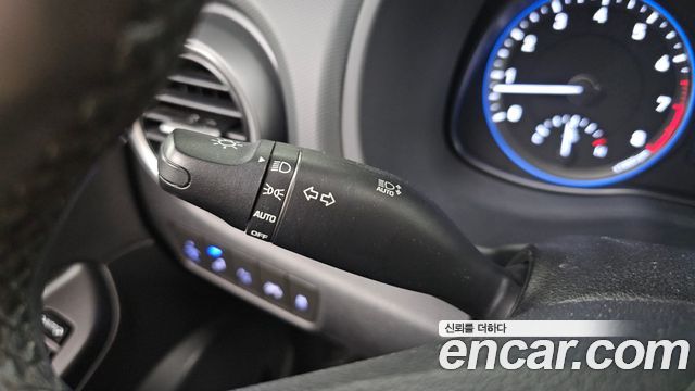 Hyundai Kona 2018 — photo 29