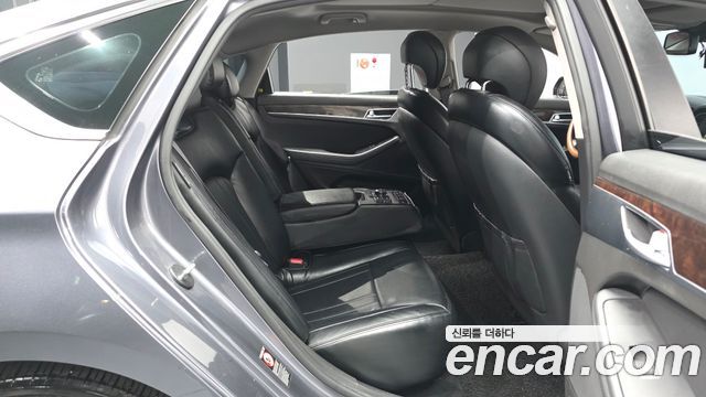 Hyundai Genesis 2016 — photo 18